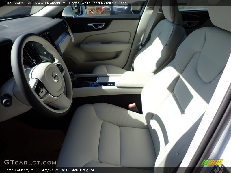 Crystal White Pearl Metallic / Blond 2020 Volvo S60 T6 AWD Momentum