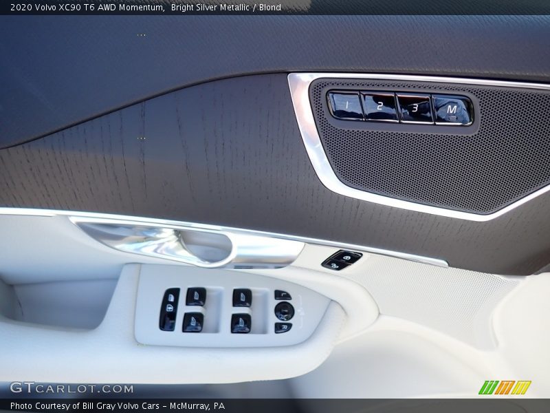 Bright Silver Metallic / Blond 2020 Volvo XC90 T6 AWD Momentum