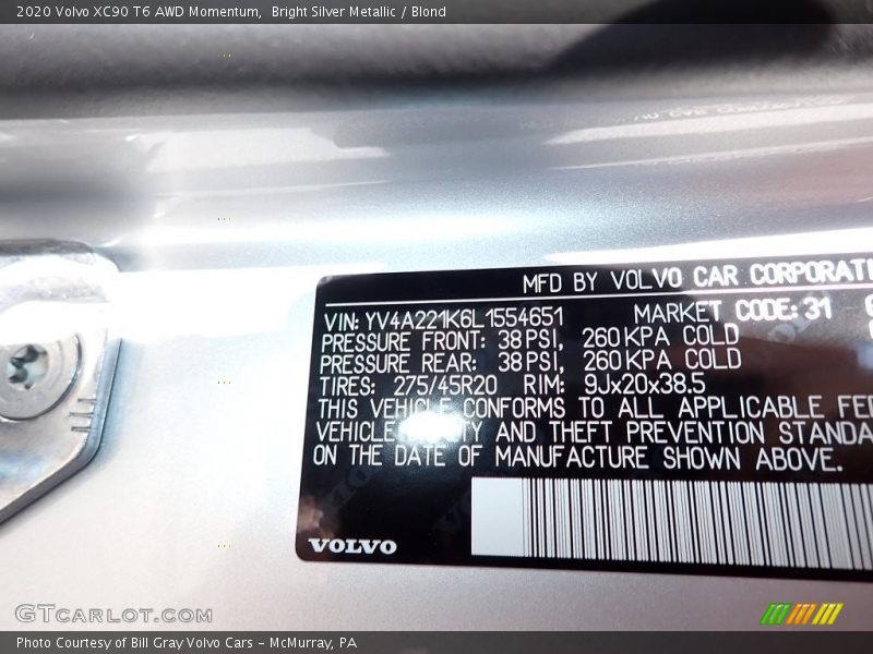 Bright Silver Metallic / Blond 2020 Volvo XC90 T6 AWD Momentum