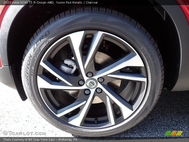 Fusion Red Metallic / Charcoal 2020 Volvo XC40 T5 R-Design AWD