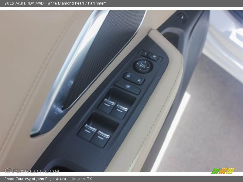 White Diamond Pearl / Parchment 2019 Acura RDX AWD
