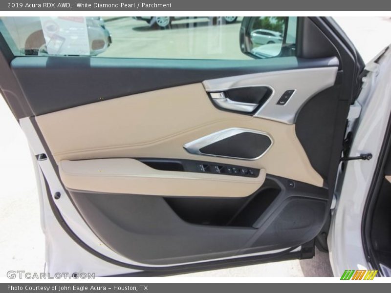 White Diamond Pearl / Parchment 2019 Acura RDX AWD
