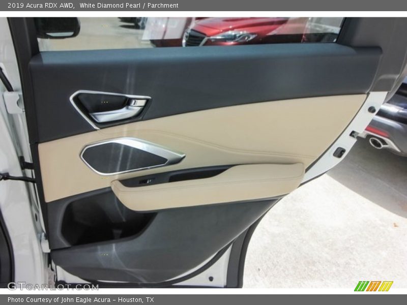 White Diamond Pearl / Parchment 2019 Acura RDX AWD