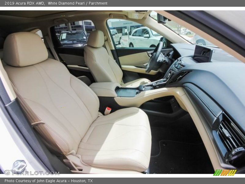 White Diamond Pearl / Parchment 2019 Acura RDX AWD