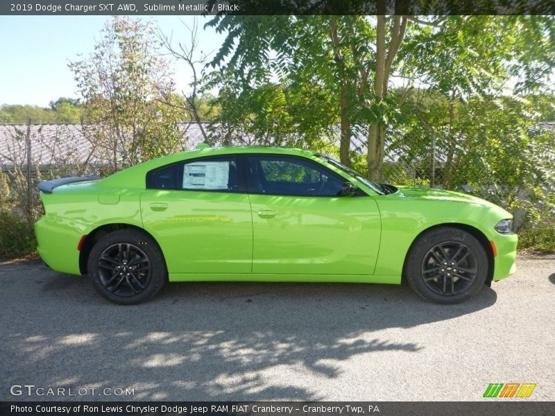 Sublime Metallic / Black 2019 Dodge Charger SXT AWD