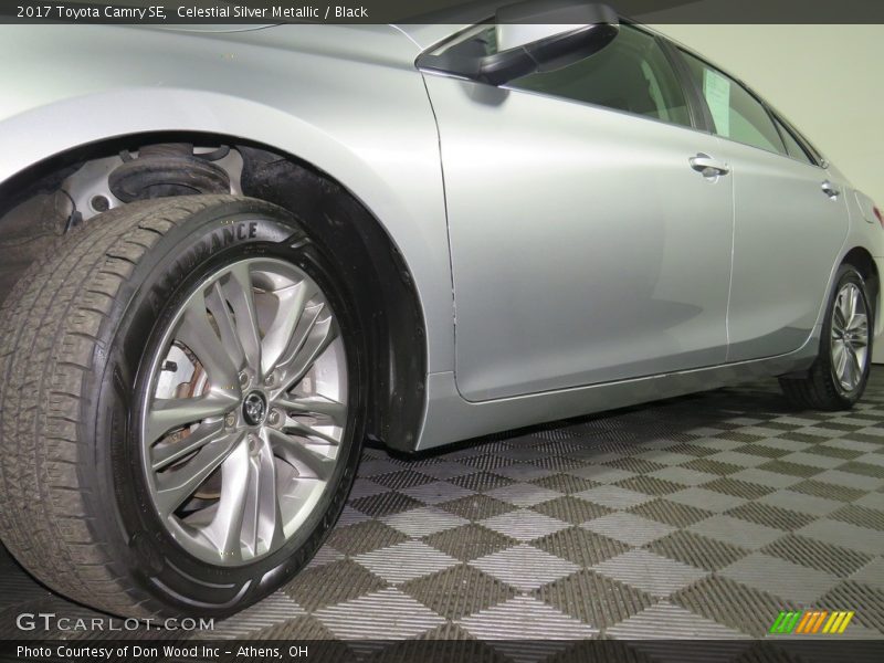 Celestial Silver Metallic / Black 2017 Toyota Camry SE