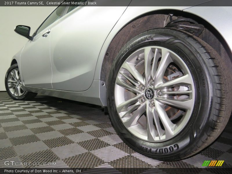 Celestial Silver Metallic / Black 2017 Toyota Camry SE