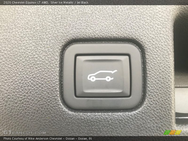 Silver Ice Metallic / Jet Black 2020 Chevrolet Equinox LT AWD