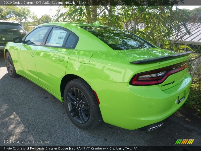 Sublime Metallic / Black 2019 Dodge Charger SXT AWD