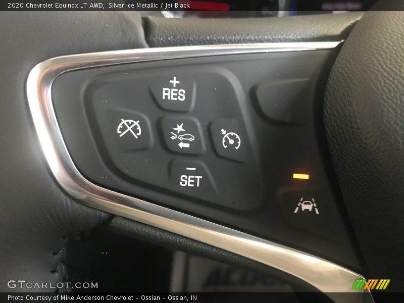 Silver Ice Metallic / Jet Black 2020 Chevrolet Equinox LT AWD