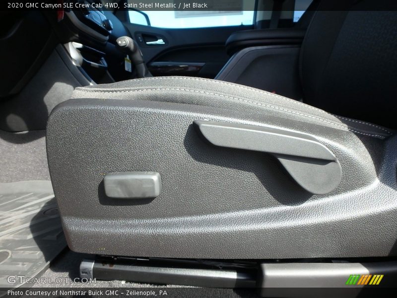 Satin Steel Metallic / Jet Black 2020 GMC Canyon SLE Crew Cab 4WD