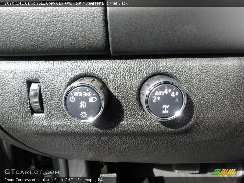 Controls of 2020 Canyon SLE Crew Cab 4WD