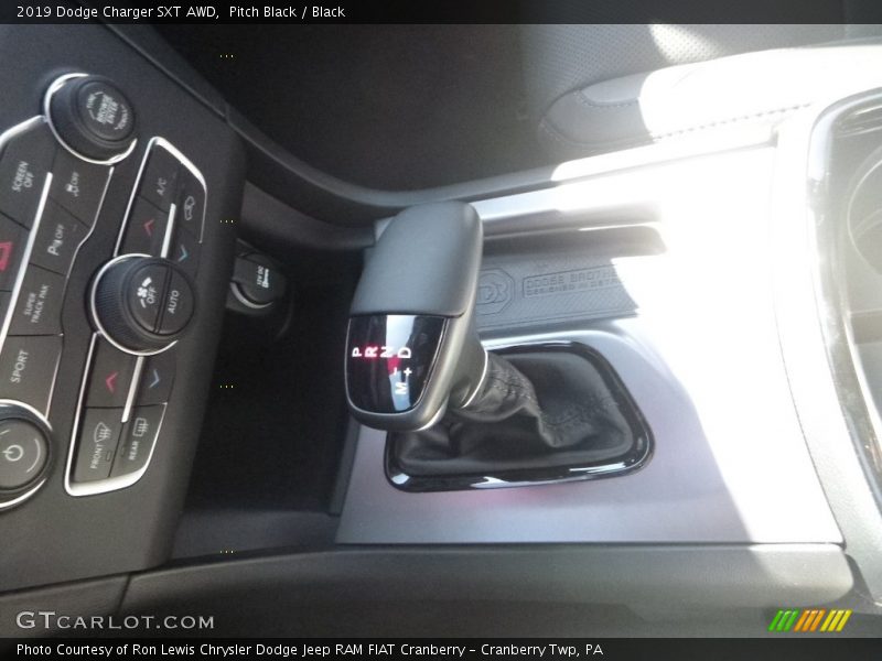 Pitch Black / Black 2019 Dodge Charger SXT AWD