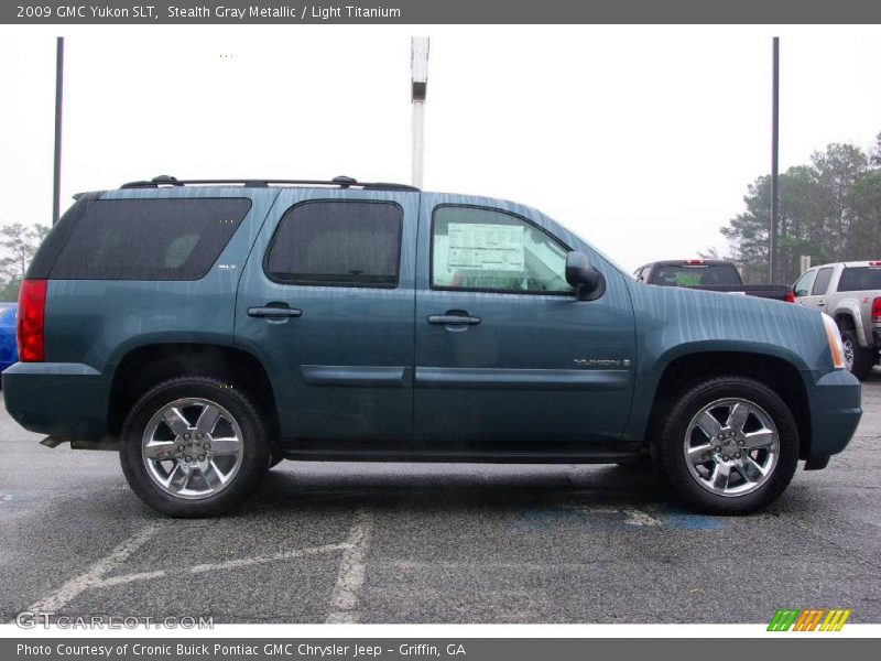 Stealth Gray Metallic / Light Titanium 2009 GMC Yukon SLT