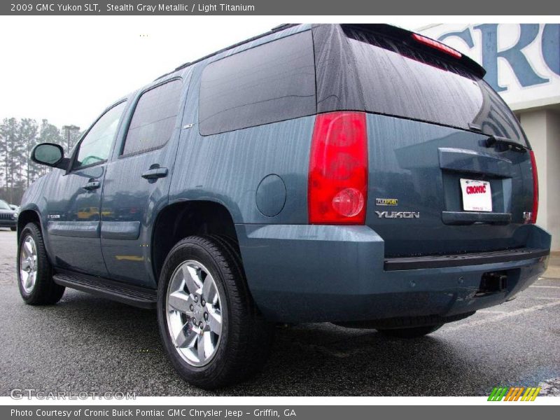 Stealth Gray Metallic / Light Titanium 2009 GMC Yukon SLT
