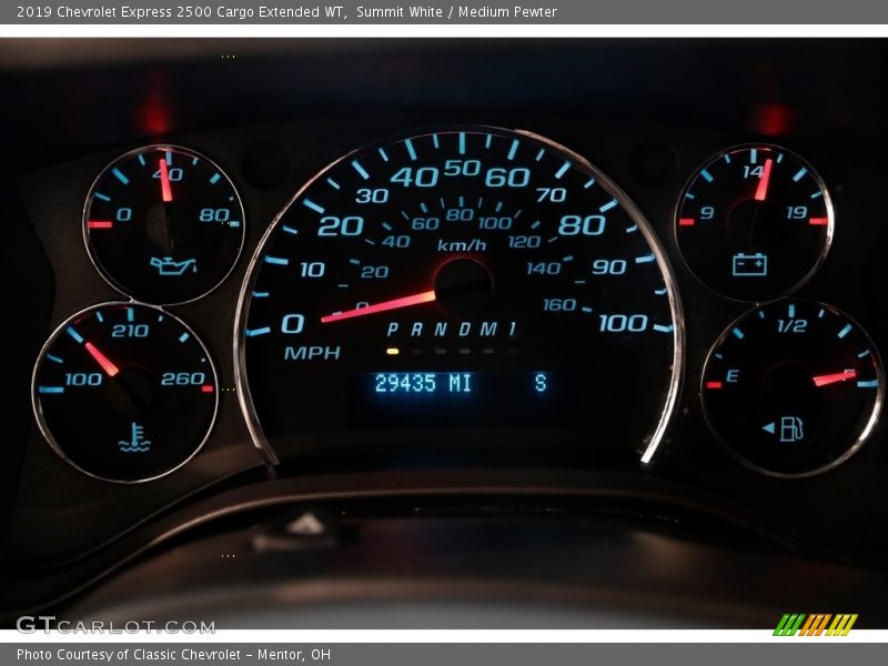 Summit White / Medium Pewter 2019 Chevrolet Express 2500 Cargo Extended WT