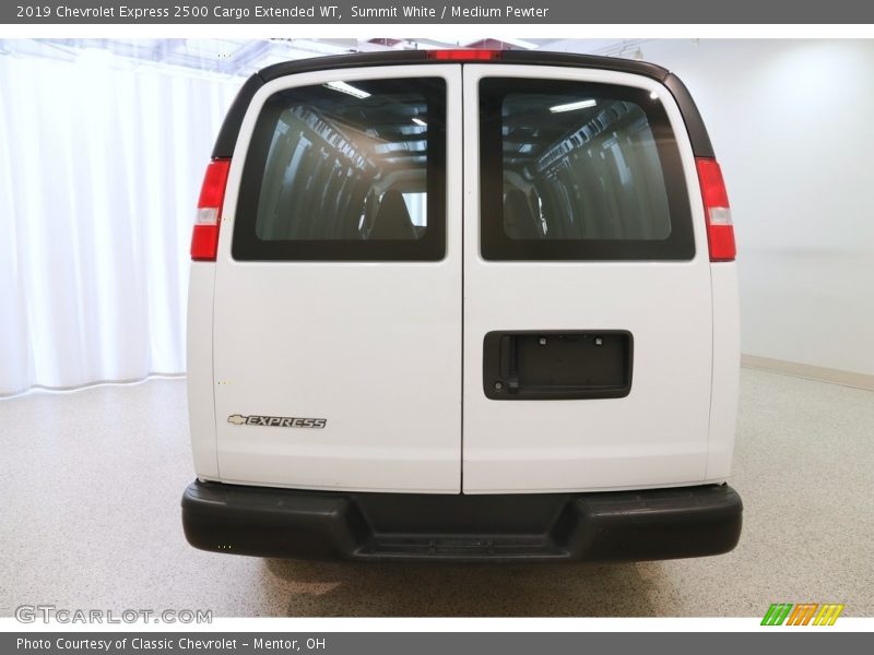 Summit White / Medium Pewter 2019 Chevrolet Express 2500 Cargo Extended WT