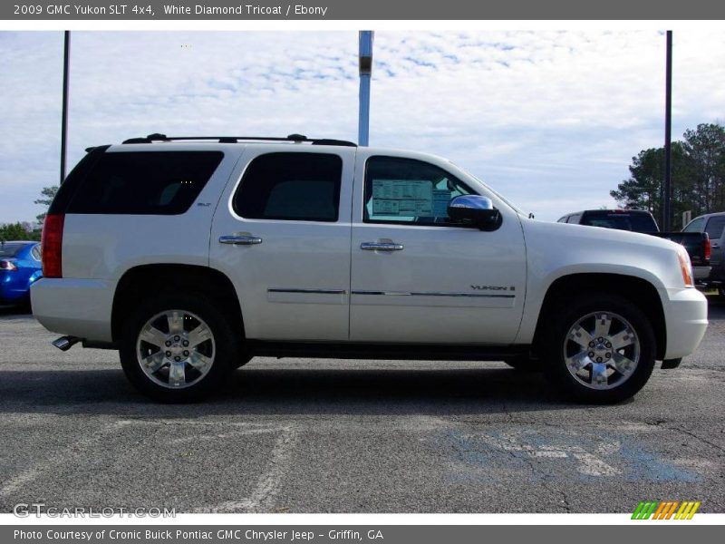 White Diamond Tricoat / Ebony 2009 GMC Yukon SLT 4x4
