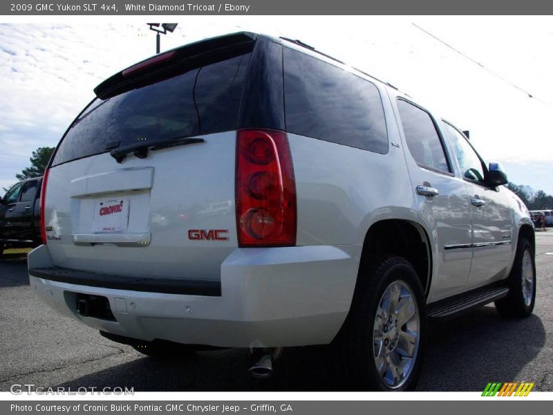 White Diamond Tricoat / Ebony 2009 GMC Yukon SLT 4x4