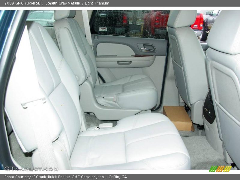 Stealth Gray Metallic / Light Titanium 2009 GMC Yukon SLT