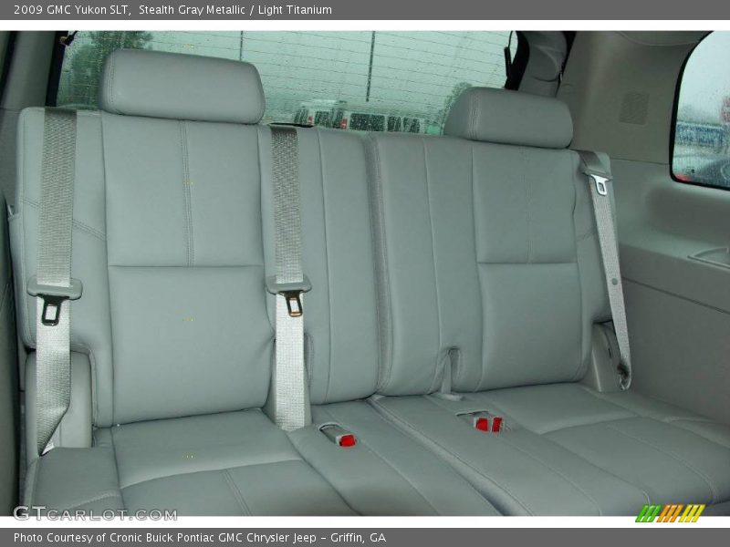 Stealth Gray Metallic / Light Titanium 2009 GMC Yukon SLT