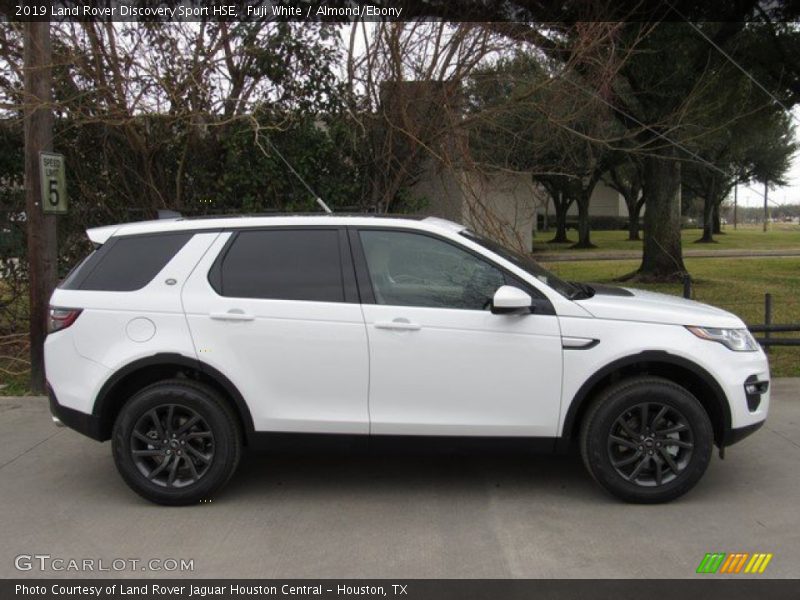 Fuji White / Almond/Ebony 2019 Land Rover Discovery Sport HSE
