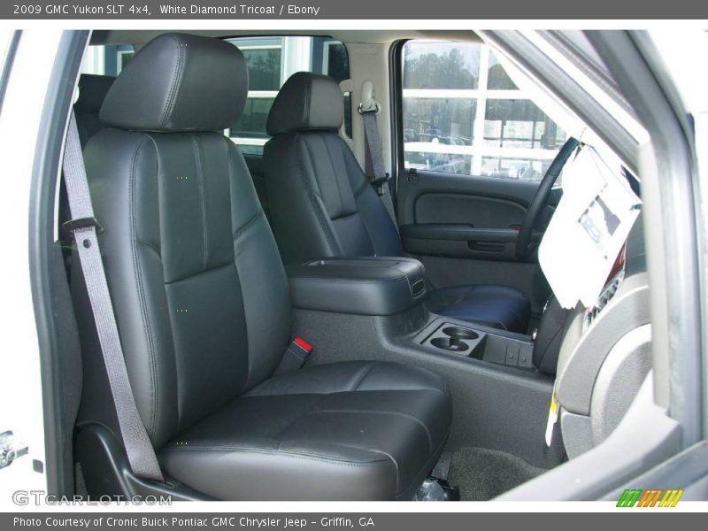 White Diamond Tricoat / Ebony 2009 GMC Yukon SLT 4x4