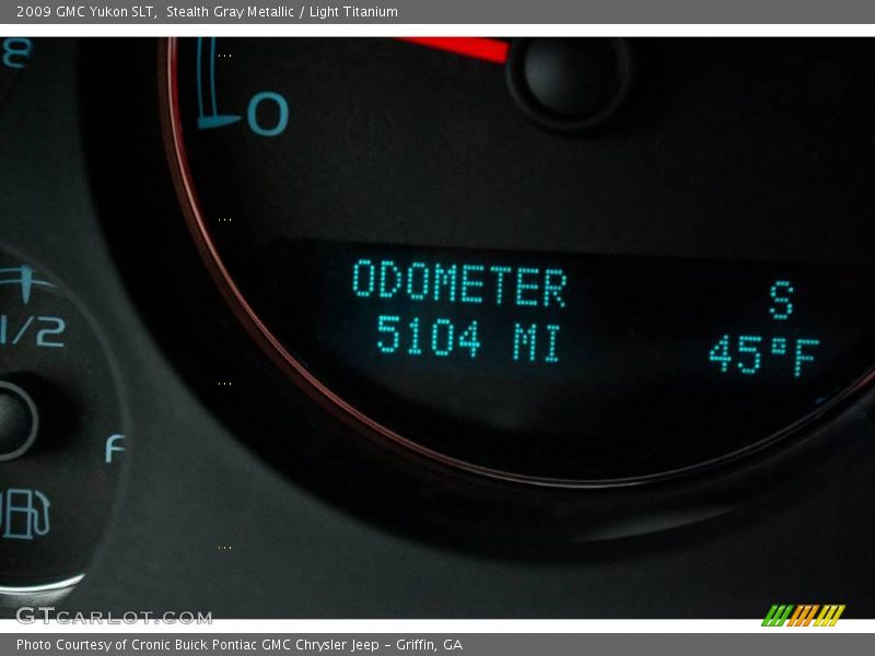 Stealth Gray Metallic / Light Titanium 2009 GMC Yukon SLT