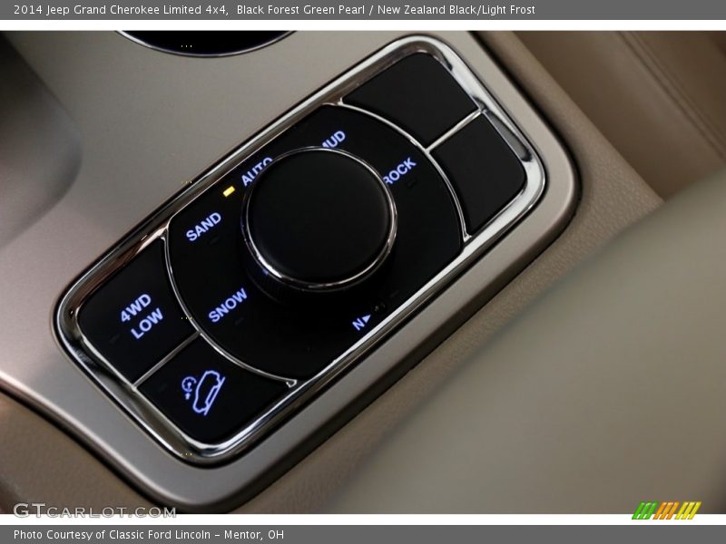 Black Forest Green Pearl / New Zealand Black/Light Frost 2014 Jeep Grand Cherokee Limited 4x4