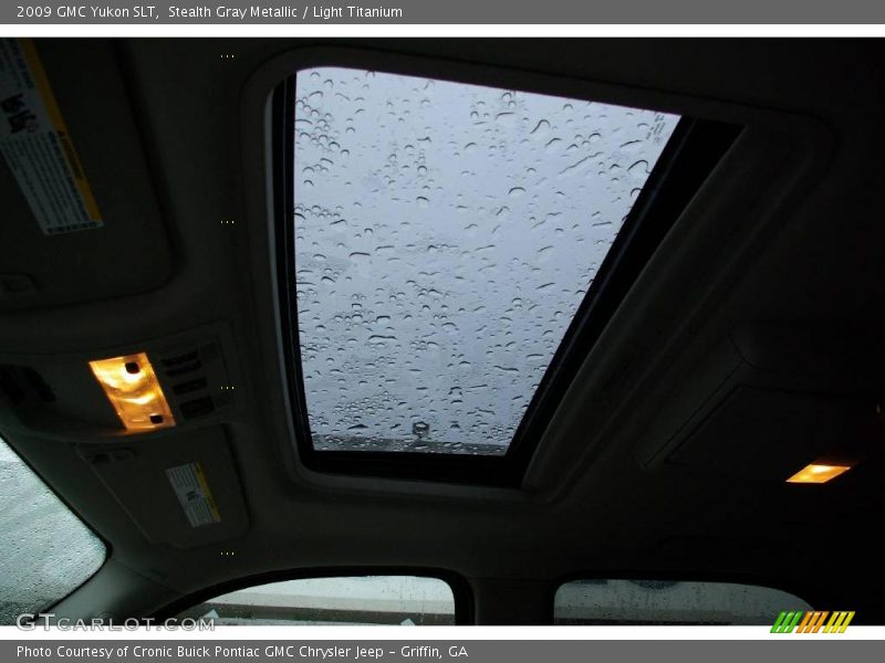 Stealth Gray Metallic / Light Titanium 2009 GMC Yukon SLT