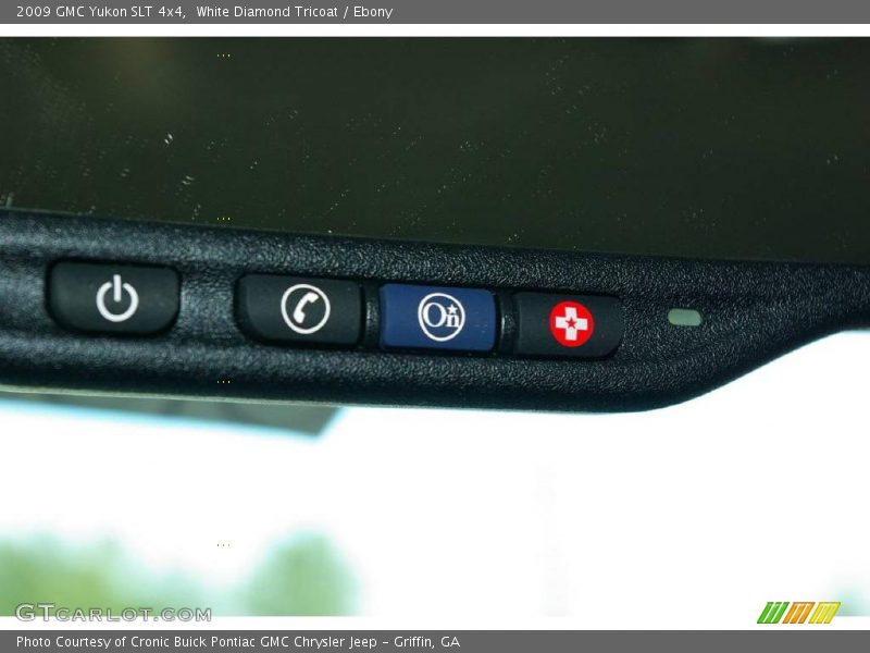 White Diamond Tricoat / Ebony 2009 GMC Yukon SLT 4x4