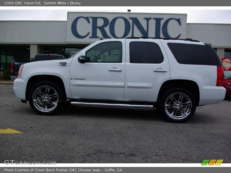 Summit White / Ebony 2009 GMC Yukon SLE