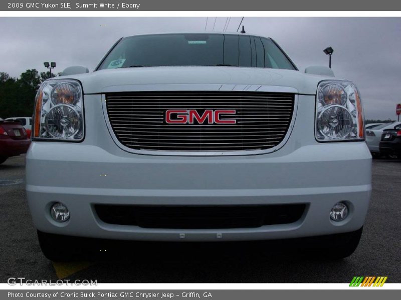 Summit White / Ebony 2009 GMC Yukon SLE