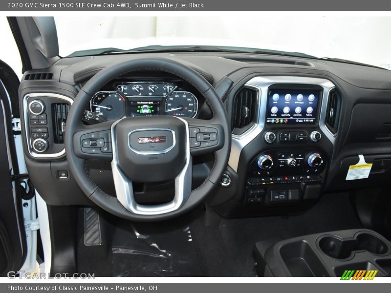 Dashboard of 2020 Sierra 1500 SLE Crew Cab 4WD