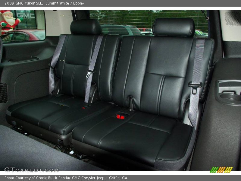 Summit White / Ebony 2009 GMC Yukon SLE