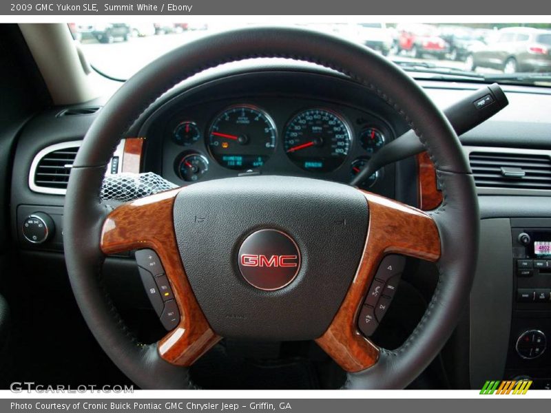 Summit White / Ebony 2009 GMC Yukon SLE