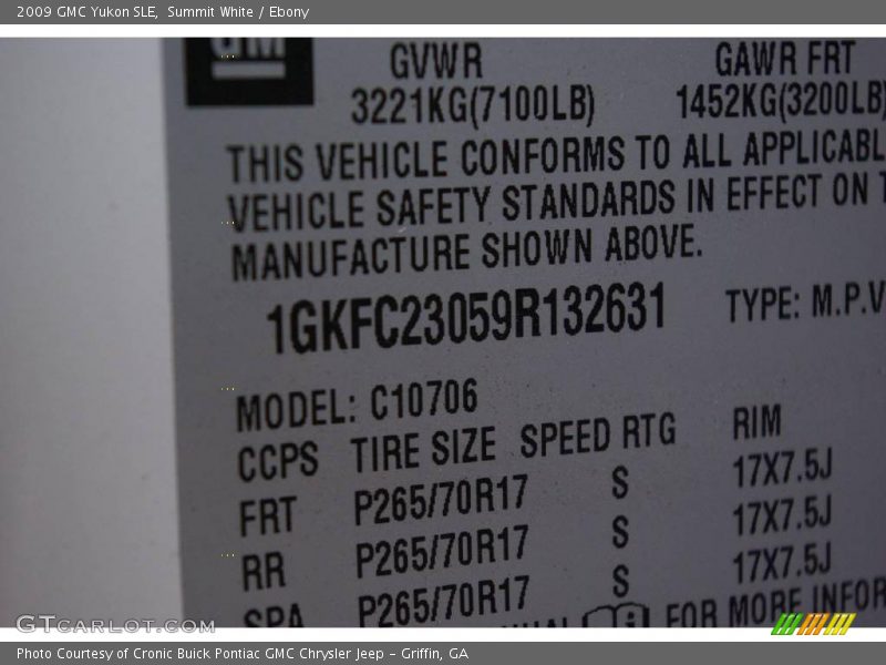 Summit White / Ebony 2009 GMC Yukon SLE