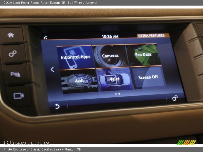 Controls of 2019 Range Rover Evoque SE