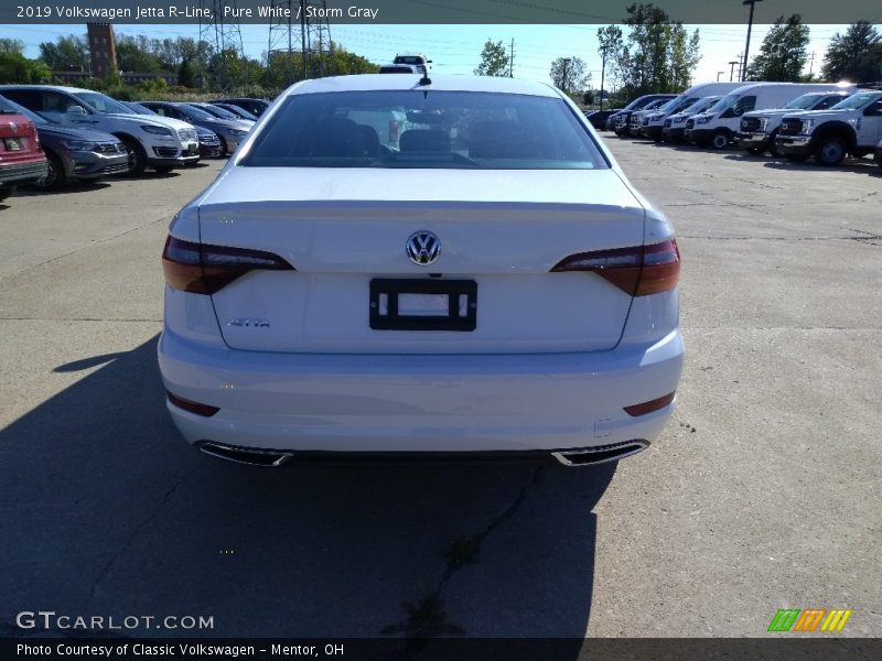 Pure White / Storm Gray 2019 Volkswagen Jetta R-Line