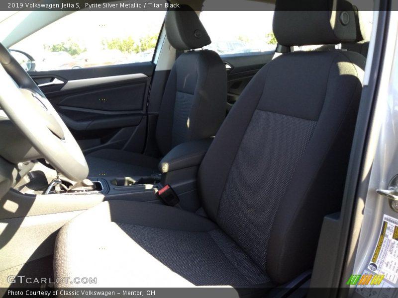 Pyrite Silver Metallic / Titan Black 2019 Volkswagen Jetta S
