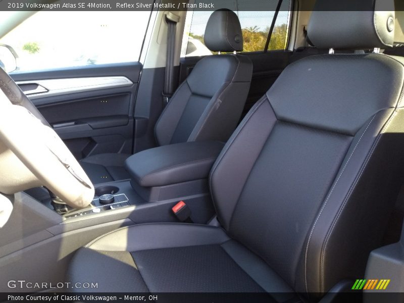 Reflex Silver Metallic / Titan Black 2019 Volkswagen Atlas SE 4Motion