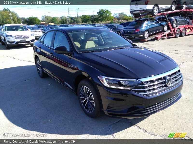 Front 3/4 View of 2019 Jetta SEL