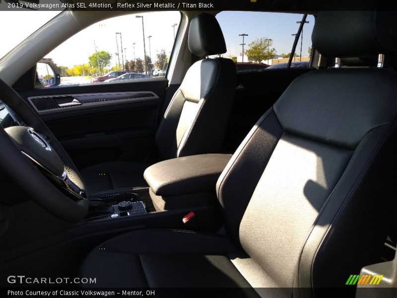 Reflex Silver Metallic / Titan Black 2019 Volkswagen Atlas SEL 4Motion