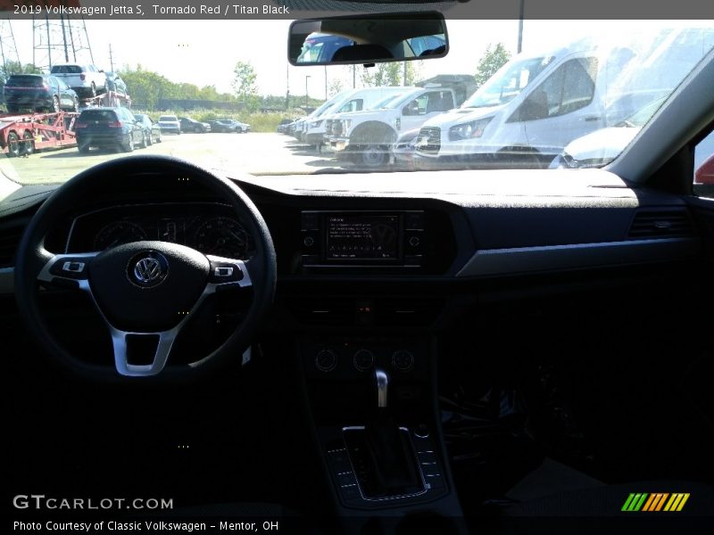 Tornado Red / Titan Black 2019 Volkswagen Jetta S