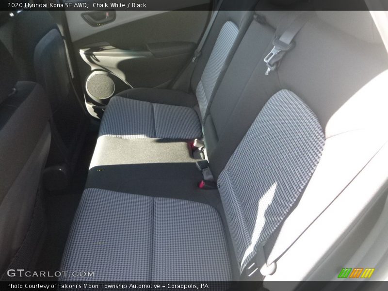 Chalk White / Black 2020 Hyundai Kona SE AWD