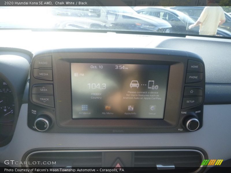 Chalk White / Black 2020 Hyundai Kona SE AWD