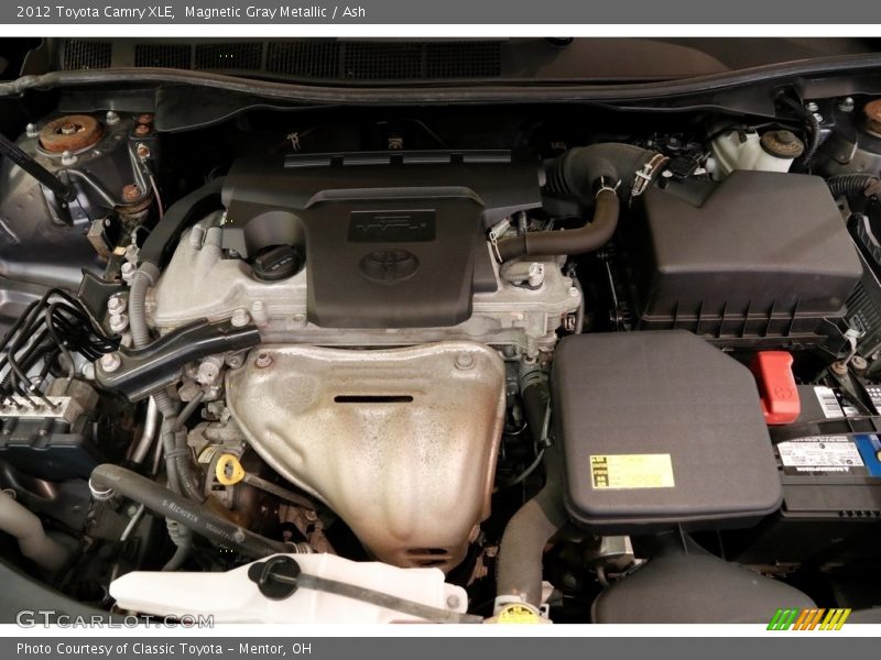 Magnetic Gray Metallic / Ash 2012 Toyota Camry XLE