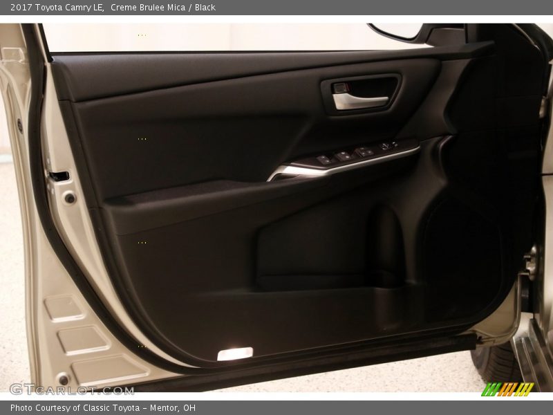 Creme Brulee Mica / Black 2017 Toyota Camry LE