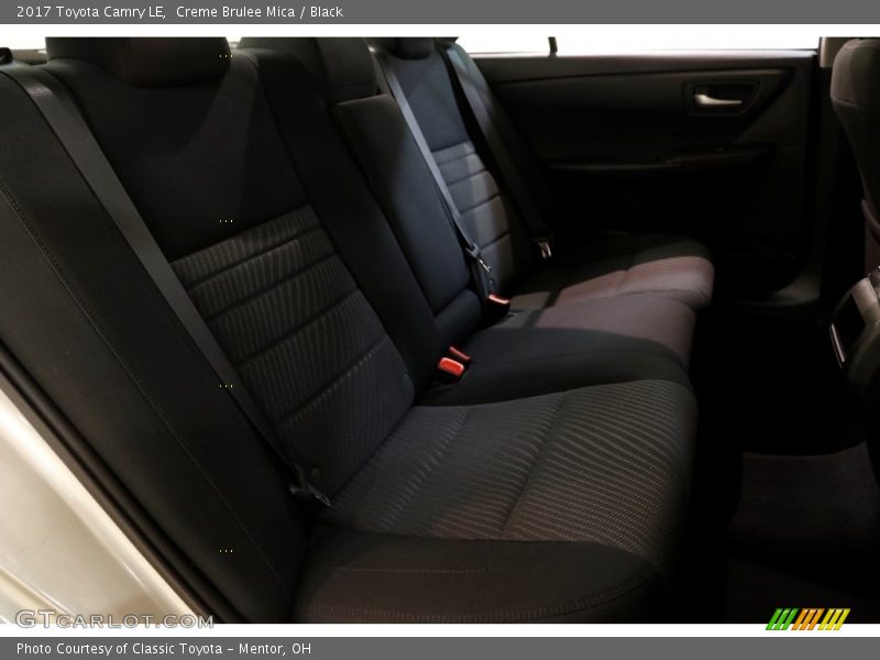 Creme Brulee Mica / Black 2017 Toyota Camry LE