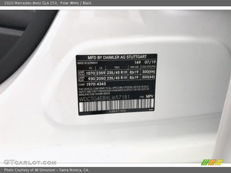 Polar White / Black 2020 Mercedes-Benz GLA 250